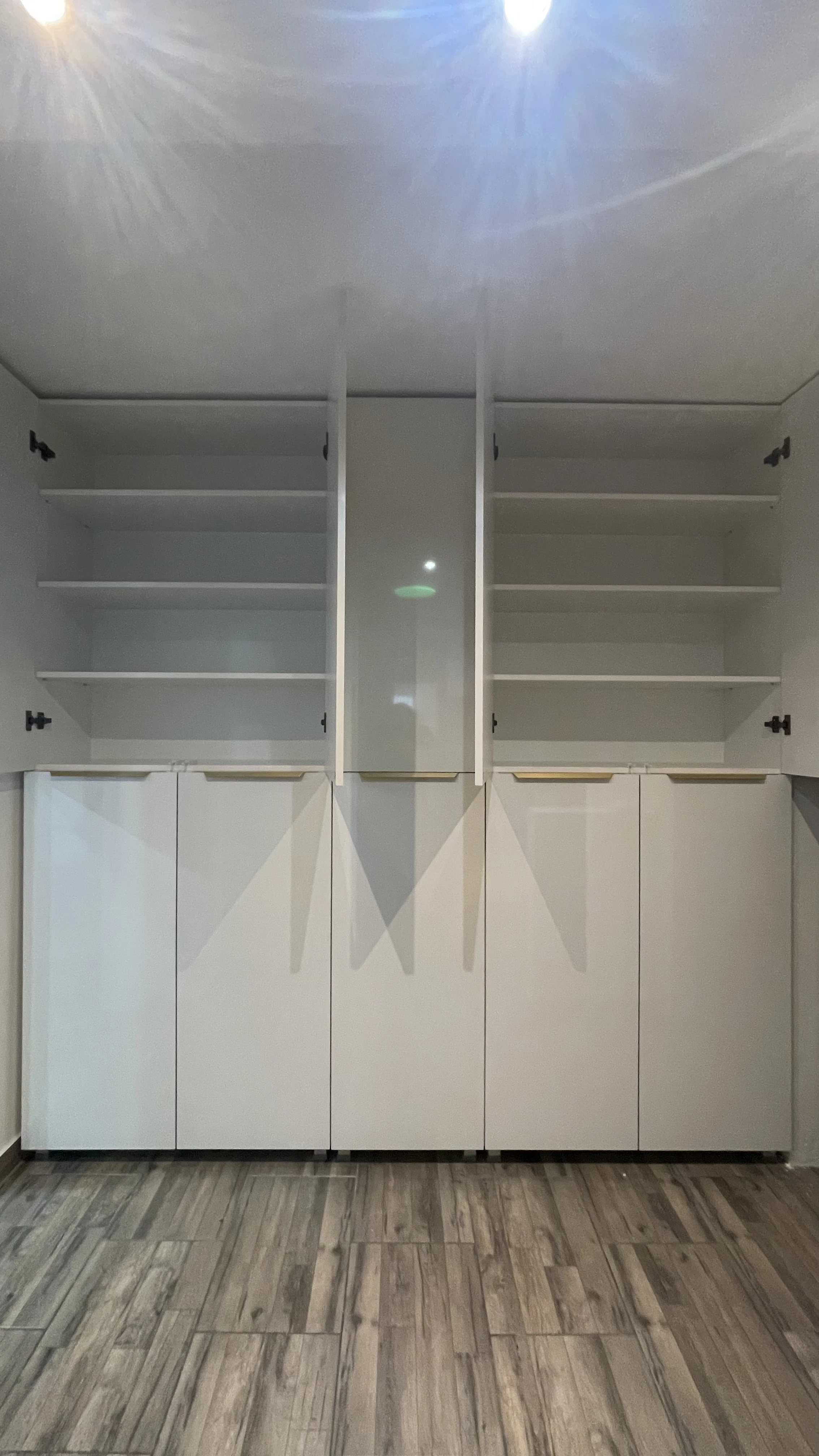 Dressing la comandă din MDF acrylic alb zapada – Bacău – Dressing la comandă în Bacău – Epoxym (imagine 5)